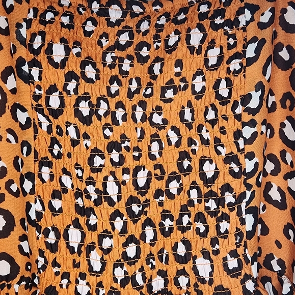 HER DESTINY orange/leopard tiered midi dress, puff sleeves, v-neck, size M - Picture 6 of 9